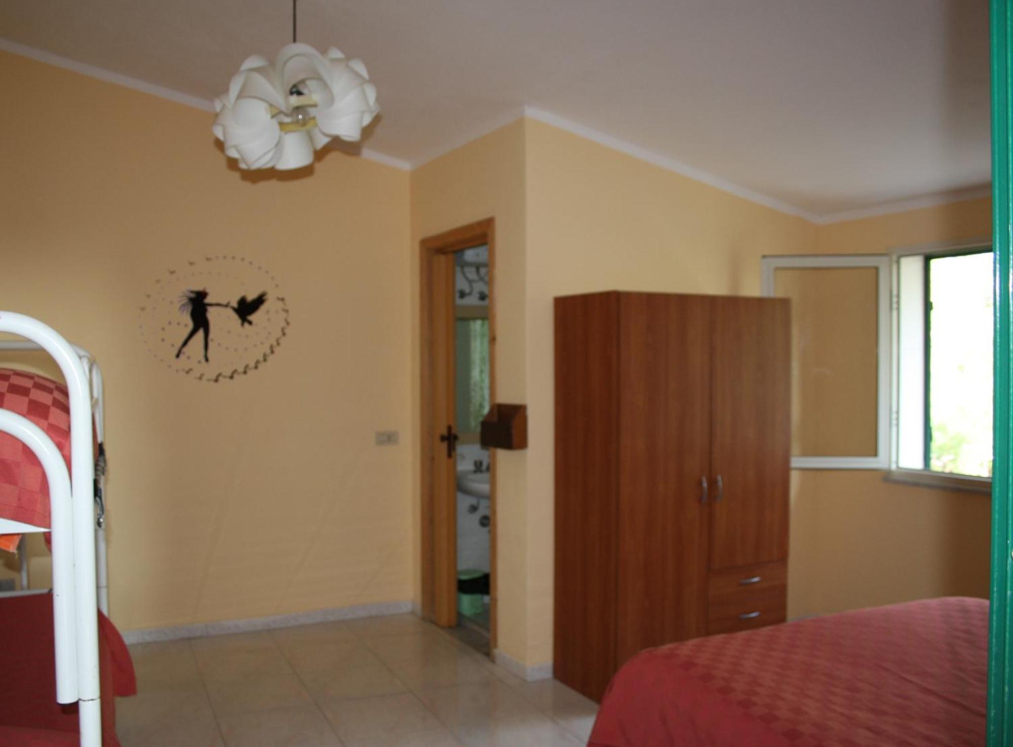 Camere & Case Vacanze Lo Scoglio Castel di Tusa Kültér fotó