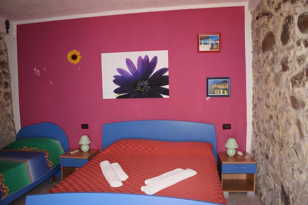 Camere & Case Vacanze Lo Scoglio Castel di Tusa Kültér fotó